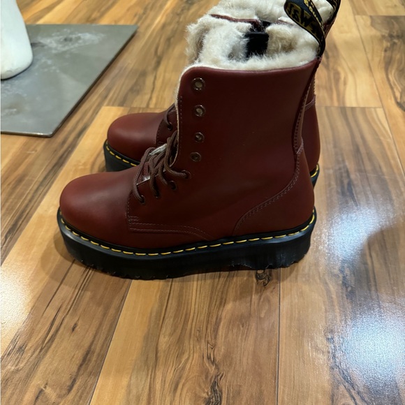 Dr martens boots - Picture 4 of 9